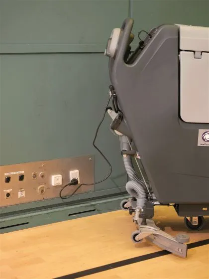 Nilfisk BA611 Battery Operated Automatic Floor Scrubber Drier