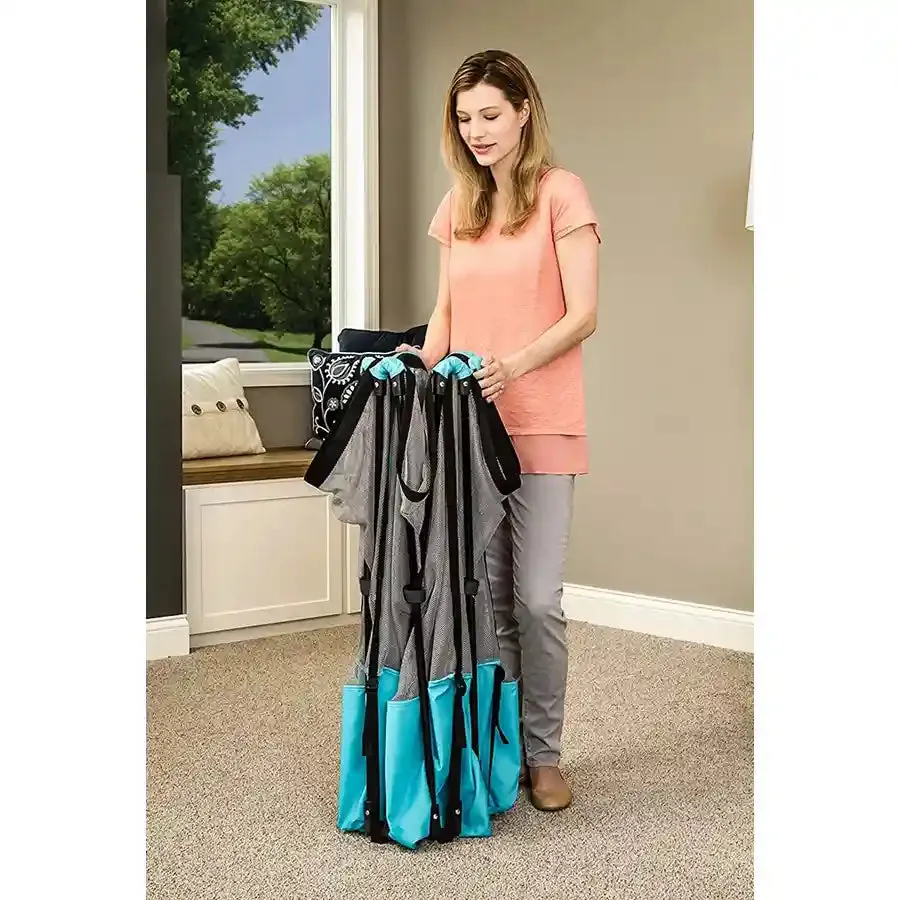 Regalo Six Panel My Play Portable Play Yard (122 x 66 cm)