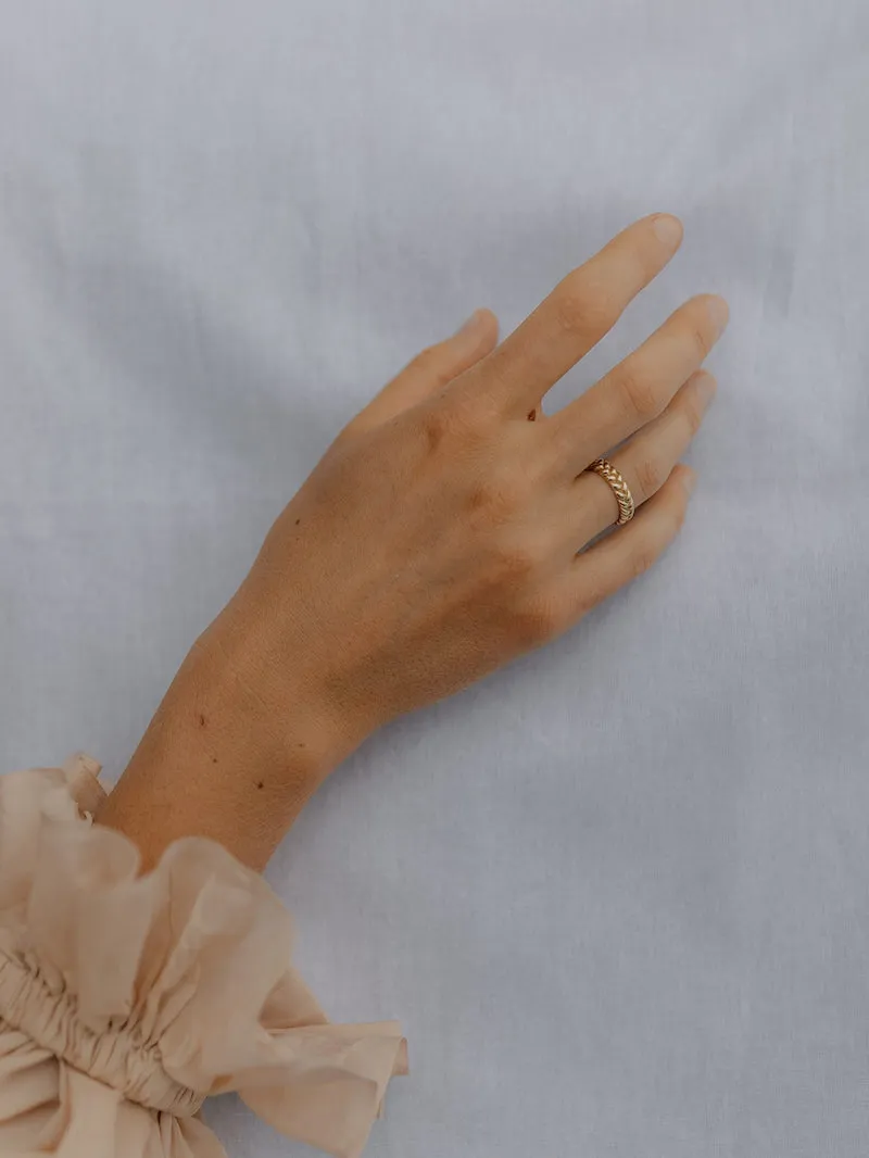 Wheat Ring Large | 9k Gold